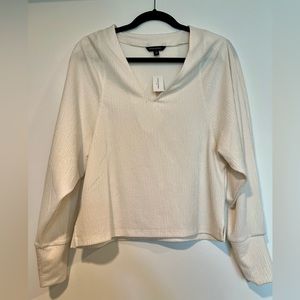 NWT Banana Republic Long Sleeve Cross Hatch Jacquard Top, white, size XS